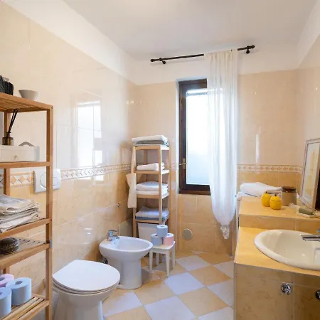 International By Interhome Pompeiana